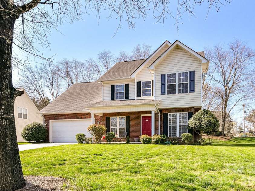 1050 Enderbury Drive, Indian Trail, NC 28079.  MLS# CAR4391433, YatesRealty ID 36619. 