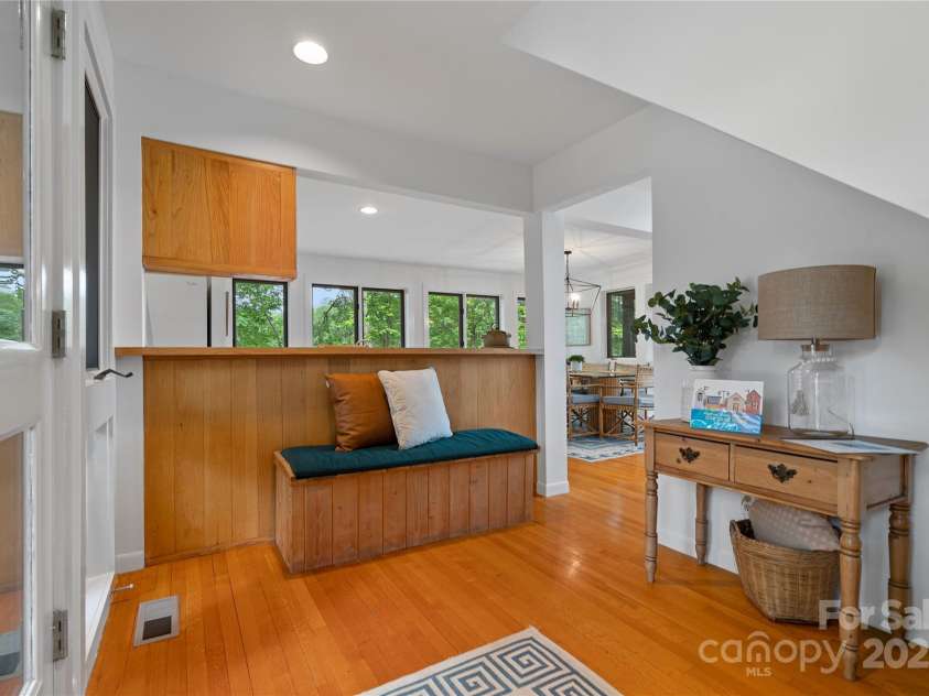 121 Rhinehill Drive, Mooresville, NC 28117.  MLS# CAR4238895, YatesRealty ID 3662. 