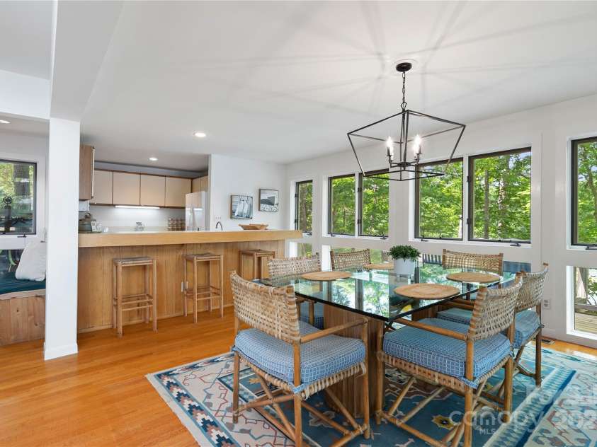 121 Rhinehill Drive, Mooresville, NC 28117.  MLS# CAR4238895, YatesRealty ID 3662. 