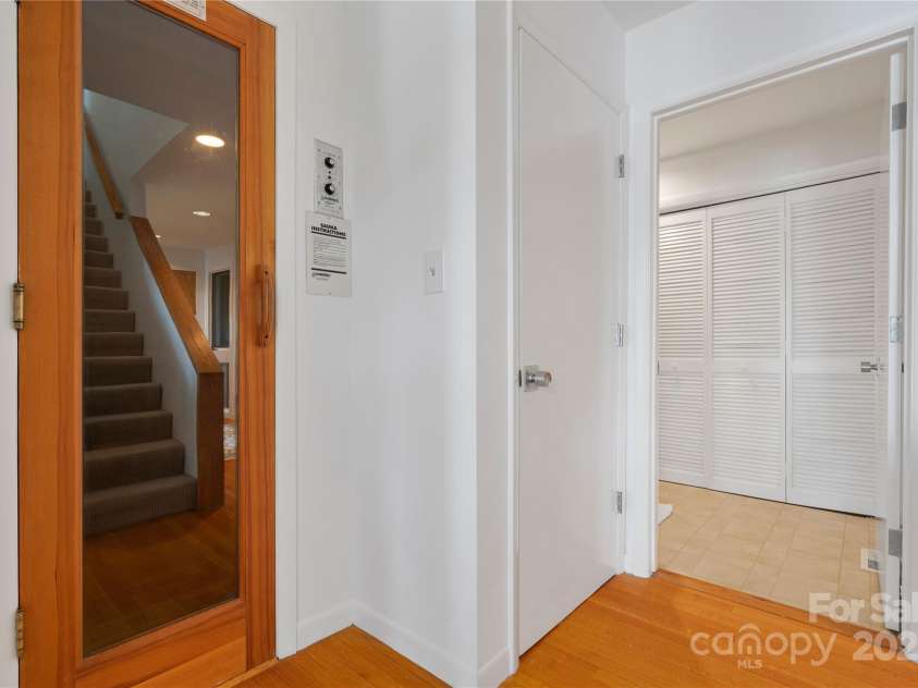 121 Rhinehill Drive, Mooresville, NC 28117.  MLS# CAR4238895, YatesRealty ID 3662. 