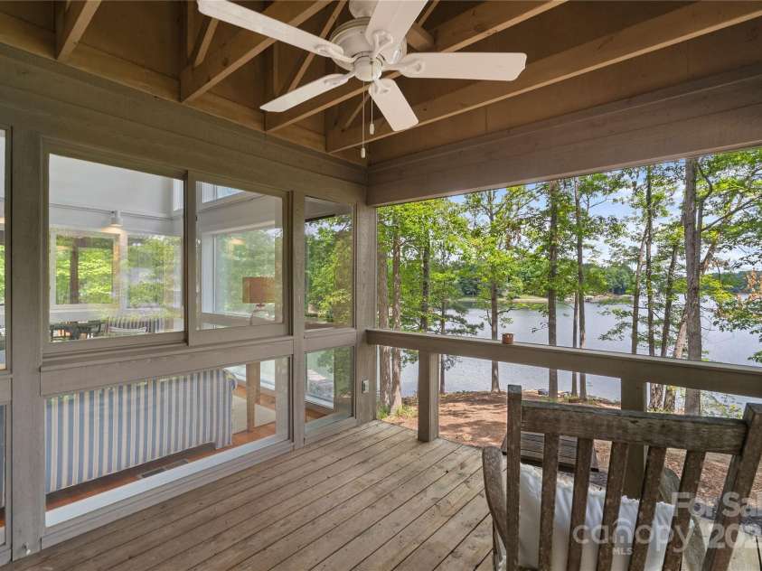 121 Rhinehill Drive, Mooresville, NC 28117.  MLS# CAR4238895, YatesRealty ID 3662. 