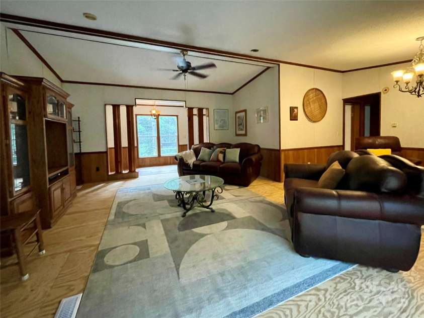 784 Fred Holcombe Road, Mars Hill, NC 28754.  MLS# CAR4251876, YatesRealty ID 3662. 