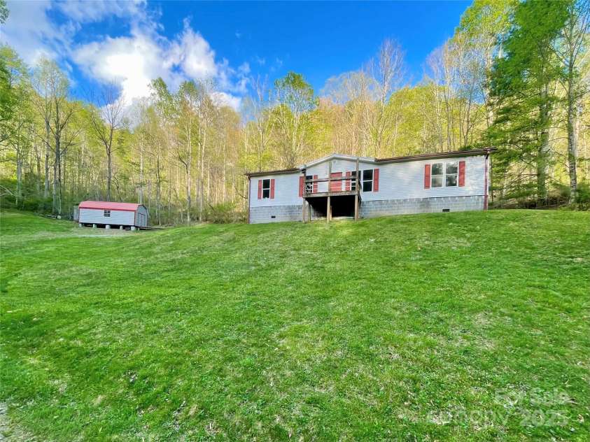 784 Fred Holcombe Road, Mars Hill, NC 28754.  MLS# CAR4251876, YatesRealty ID 3662. 