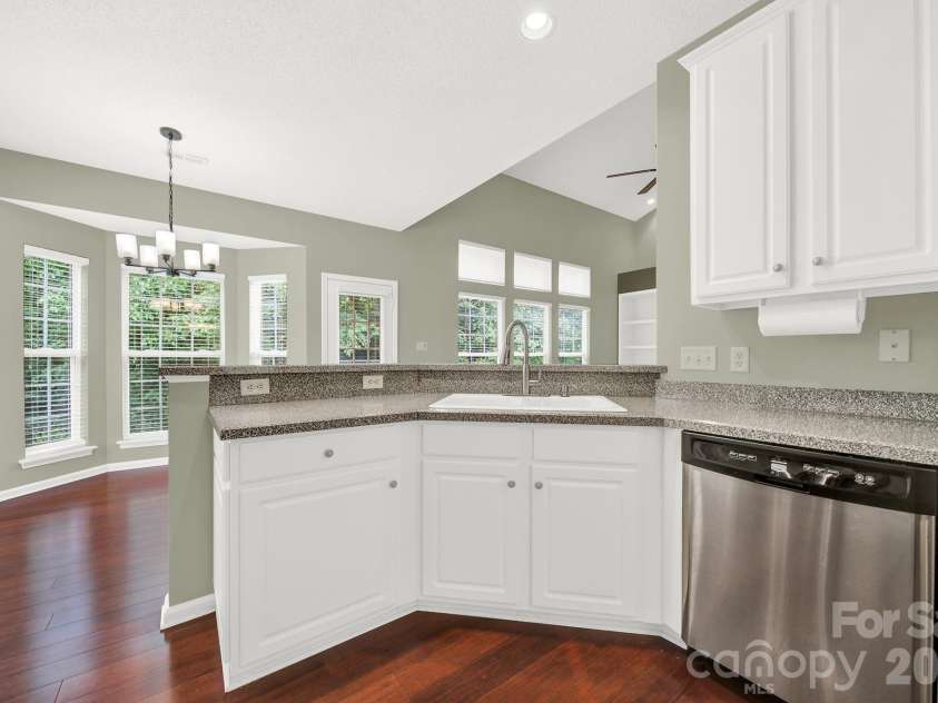 6320 Revlock Court, Charlotte, NC 28226.  MLS# CAR4392403, YatesRealty ID 36620. 