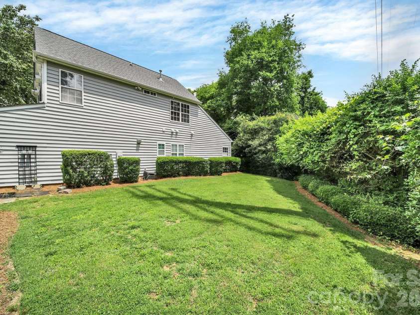 6320 Revlock Court, Charlotte, NC 28226.  MLS# CAR4392403, YatesRealty ID 36620. 