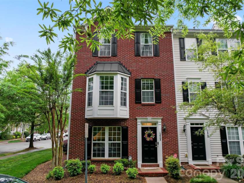 12905 Bullock Greenway Boulevard, Charlotte, NC 28277.  MLS# CAR4400606, YatesRealty ID 36621. 