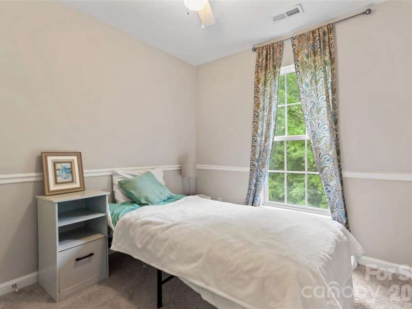 12905 Bullock Greenway Boulevard, Charlotte, NC 28277.  MLS# CAR4400606, YatesRealty ID 36621. 