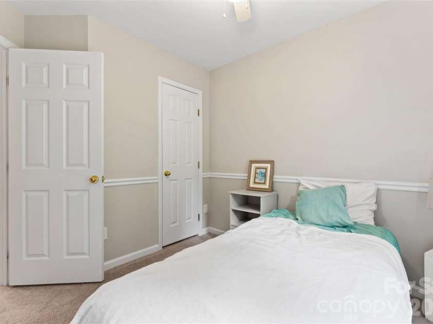 12905 Bullock Greenway Boulevard, Charlotte, NC 28277.  MLS# CAR4400606, YatesRealty ID 36621. 