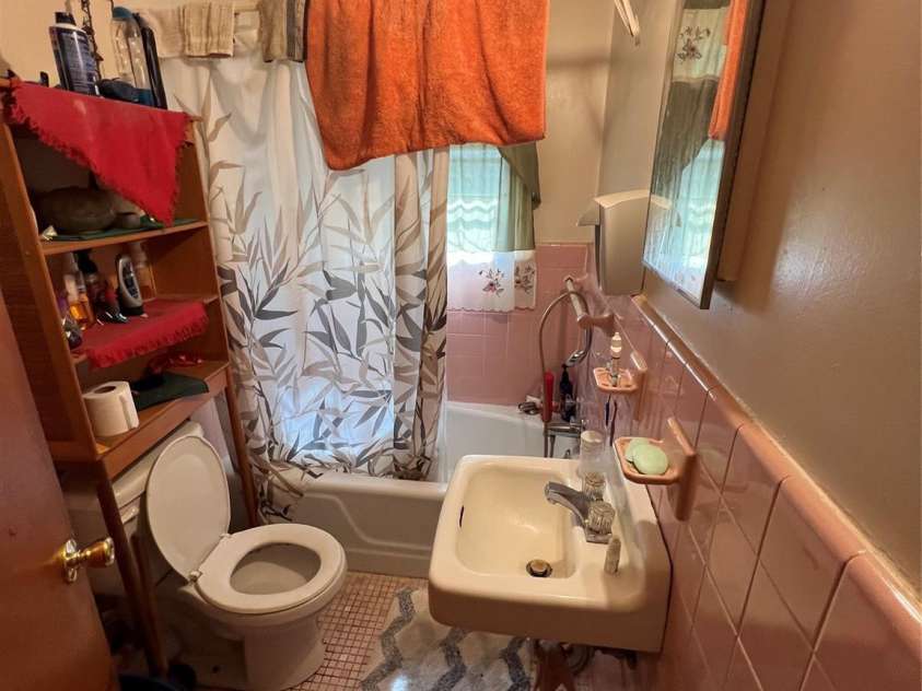 1153 Faile Street, Lancaster, SC 29720.  MLS# CAR4403259, YatesRealty ID 36622. Bath