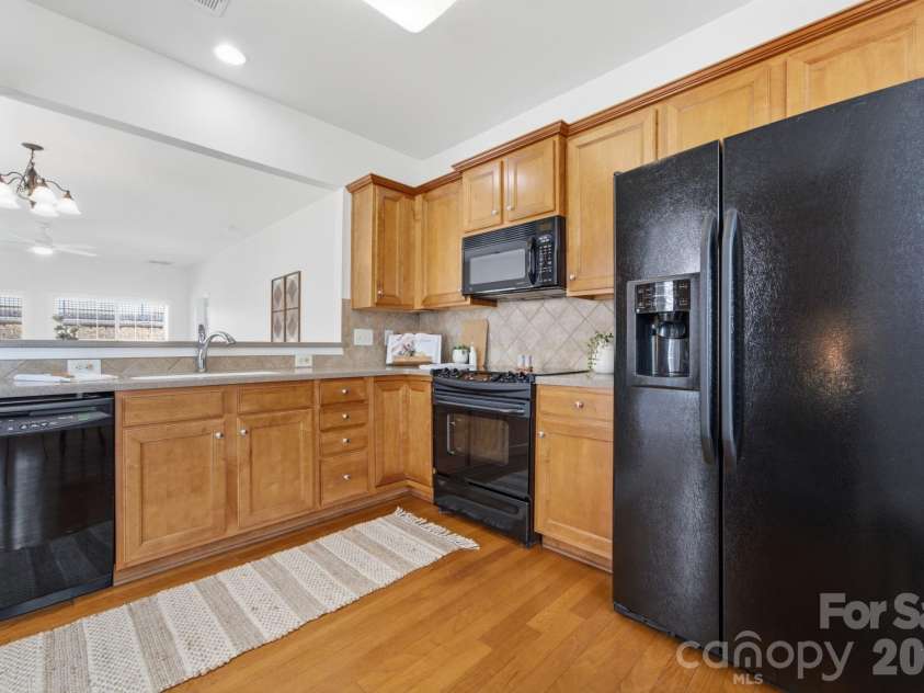 17510 Hawks View Drive, Fort Mill, SC 29707.  MLS# CAR4397865, YatesRealty ID 36623. 