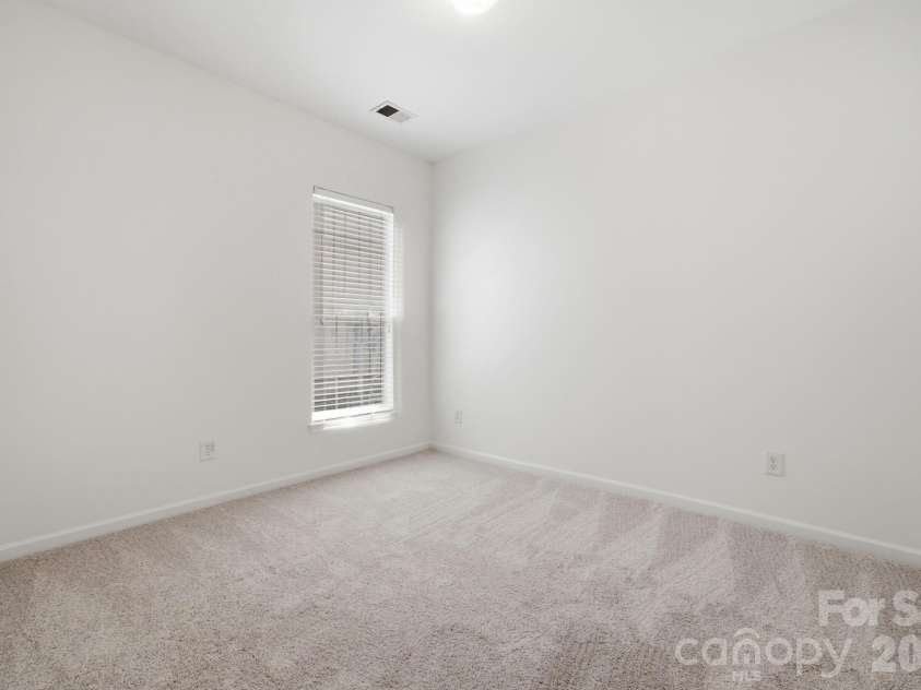 17510 Hawks View Drive, Fort Mill, SC 29707.  MLS# CAR4397865, YatesRealty ID 36623. 