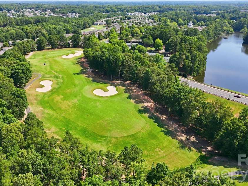 17510 Hawks View Drive, Fort Mill, SC 29707.  MLS# CAR4397865, YatesRealty ID 36623. 