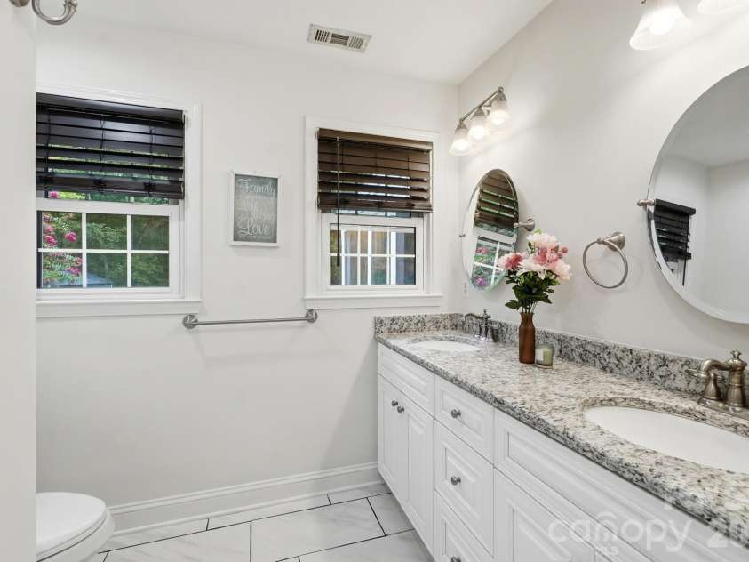 6081 Cambridge Drive, Harrisburg, NC 28075.  MLS# CAR4410918, YatesRealty ID 36625. Bathroom 2