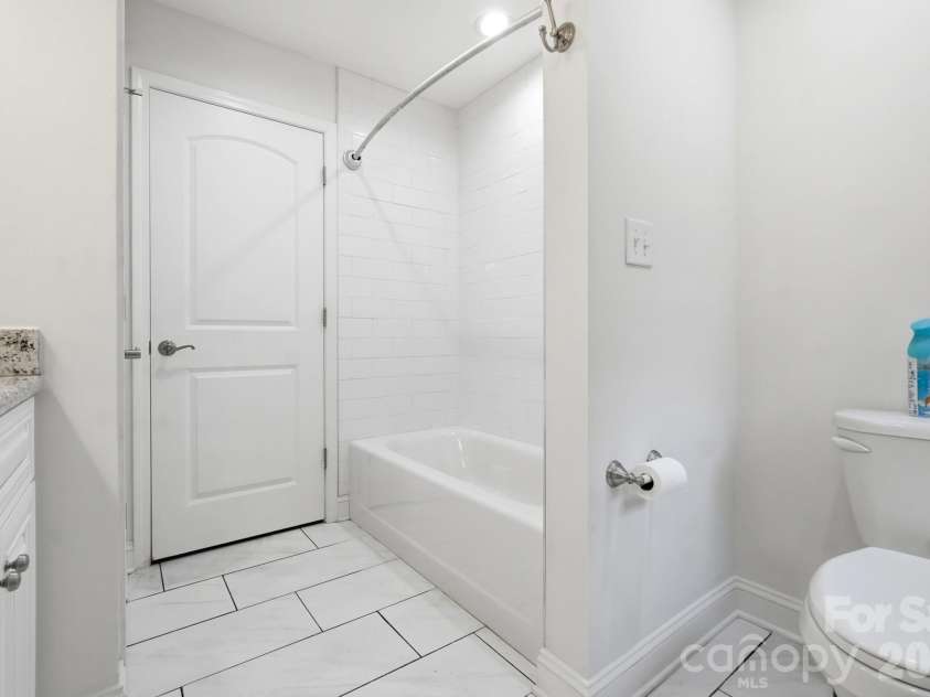 6081 Cambridge Drive, Harrisburg, NC 28075.  MLS# CAR4410918, YatesRealty ID 36625. Bathroom 2