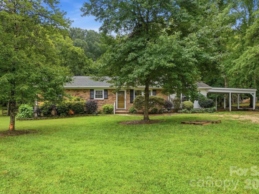 6081 Cambridge Drive, Harrisburg, NC 28075.  MLS# CAR4410918, YatesRealty ID 36625. Front