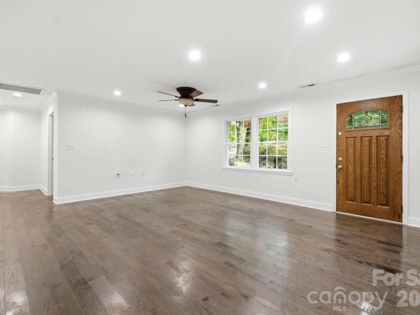 6081 Cambridge Drive, Harrisburg, NC 28075.  MLS# CAR4410918, YatesRealty ID 36625. Living room