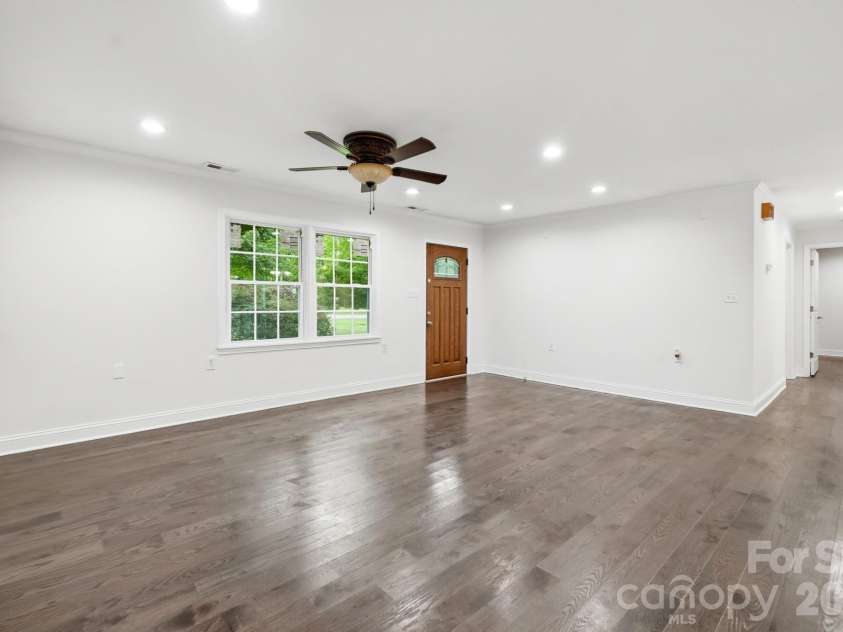 6081 Cambridge Drive, Harrisburg, NC 28075.  MLS# CAR4410918, YatesRealty ID 36625. Living space