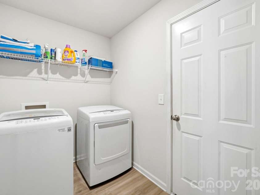 3306 Brighton Drive, Gastonia, NC 28052.  MLS# CAR4399295, YatesRealty ID 36626. 