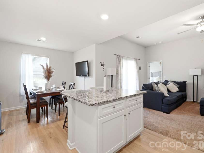 3306 Brighton Drive, Gastonia, NC 28052.  MLS# CAR4399295, YatesRealty ID 36626. 