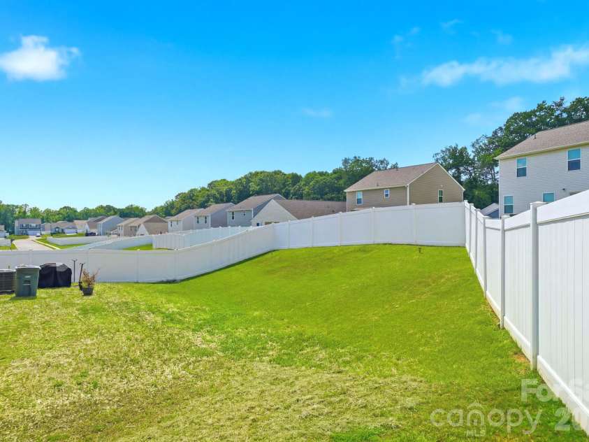 3306 Brighton Drive, Gastonia, NC 28052.  MLS# CAR4399295, YatesRealty ID 36626. 
