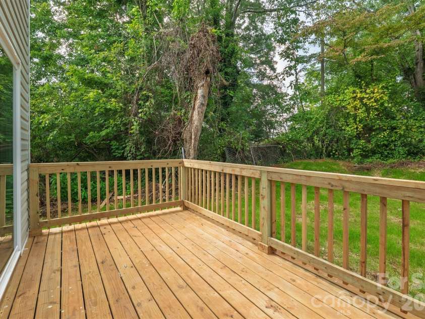 1324 Old Charlotte Road, Statesville, NC 28677.  MLS# CAR4342640, YatesRealty ID 3663. 