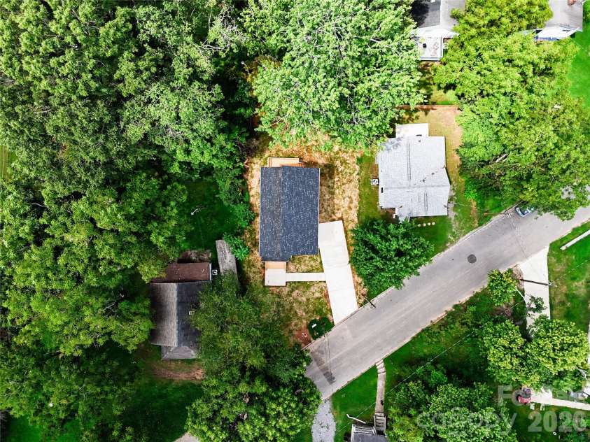 1324 Old Charlotte Road, Statesville, NC 28677.  MLS# CAR4342640, YatesRealty ID 3663. 