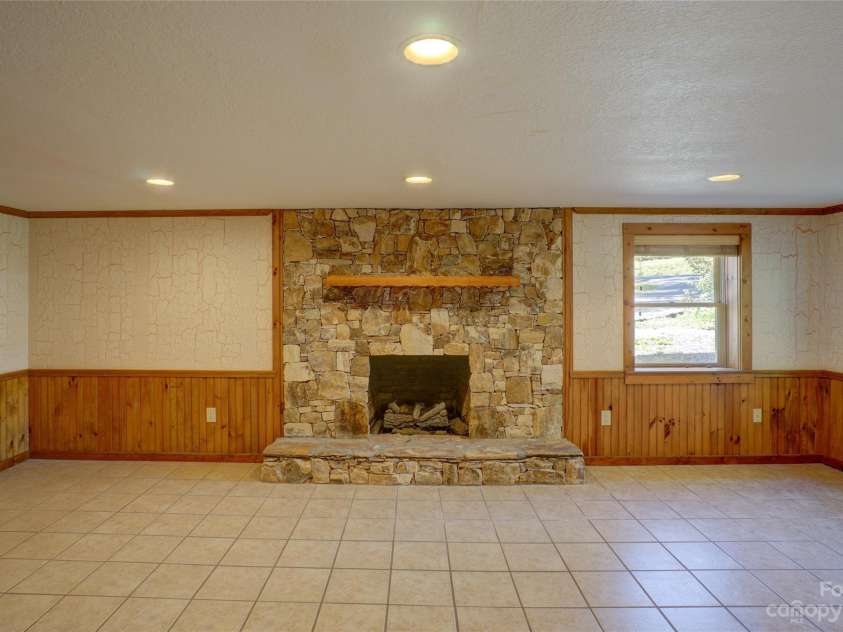 1644 West Deep Creek Road, Bryson City, NC 28713.  MLS# CAR4047288, YatesRealty ID 3663. 