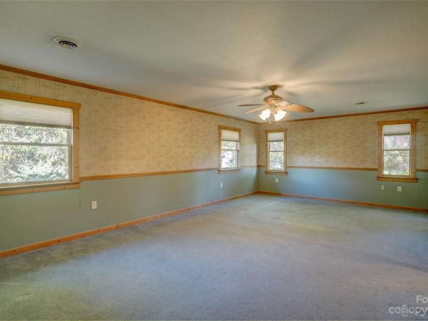 1644 West Deep Creek Road, Bryson City, NC 28713.  MLS# CAR4047288, YatesRealty ID 3663. 