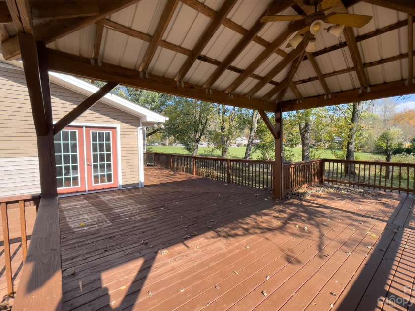 1644 West Deep Creek Road, Bryson City, NC 28713.  MLS# CAR4047288, YatesRealty ID 3663. 