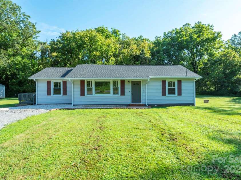 2305 Rutherford Road, Marion, NC 28752.  MLS# CAR4300683, YatesRealty ID 3663. 