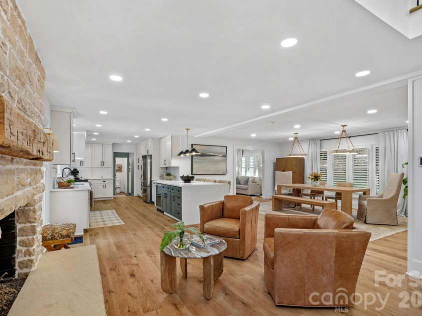 2700 High Ridge Road, Charlotte, NC 28270.  MLS# CAR4400738, YatesRealty ID 36633. 
