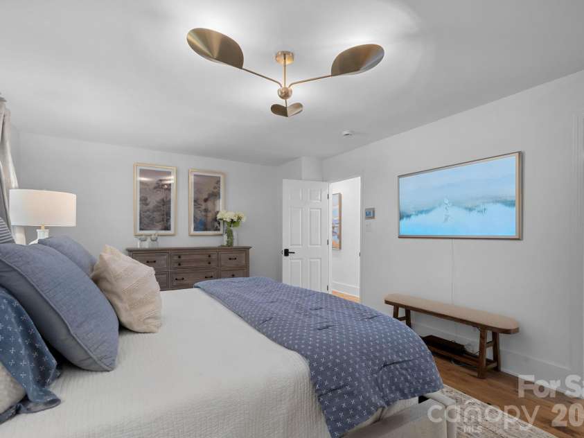 2700 High Ridge Road, Charlotte, NC 28270.  MLS# CAR4400738, YatesRealty ID 36633. 