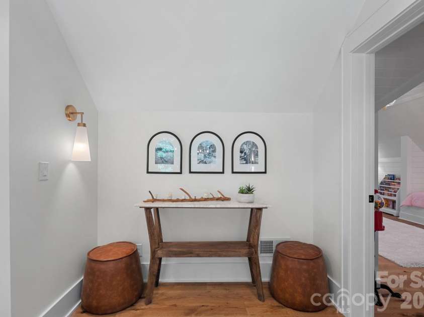 2700 High Ridge Road, Charlotte, NC 28270.  MLS# CAR4400738, YatesRealty ID 36633. 