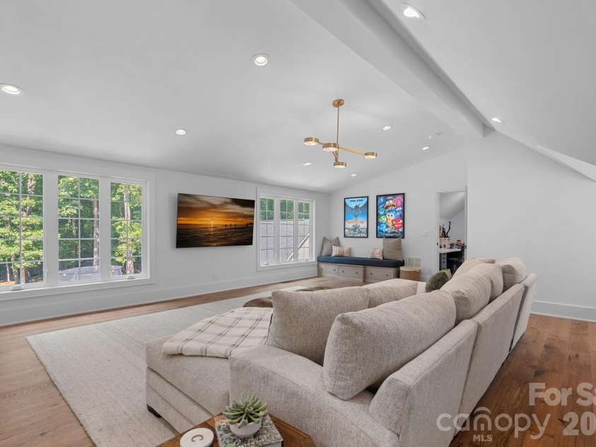 2700 High Ridge Road, Charlotte, NC 28270.  MLS# CAR4400738, YatesRealty ID 36633. 