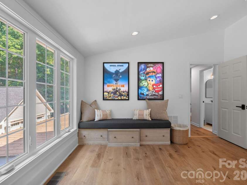 2700 High Ridge Road, Charlotte, NC 28270.  MLS# CAR4400738, YatesRealty ID 36633. 