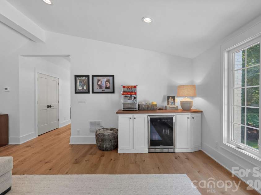 2700 High Ridge Road, Charlotte, NC 28270.  MLS# CAR4400738, YatesRealty ID 36633. 