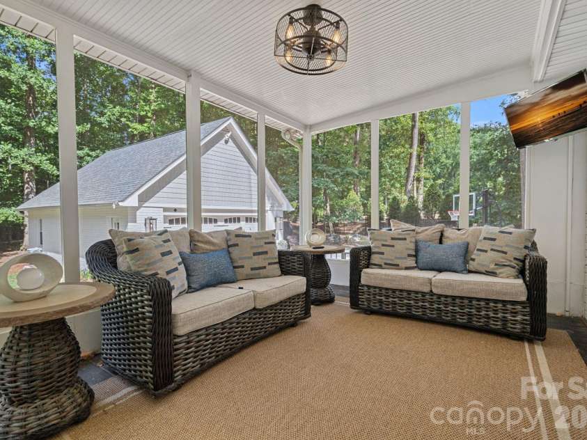 2700 High Ridge Road, Charlotte, NC 28270.  MLS# CAR4400738, YatesRealty ID 36633. 