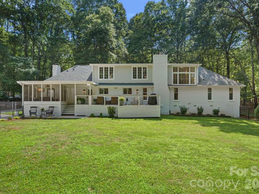 2700 High Ridge Road, Charlotte, NC 28270.  MLS# CAR4400738, YatesRealty ID 36633. 