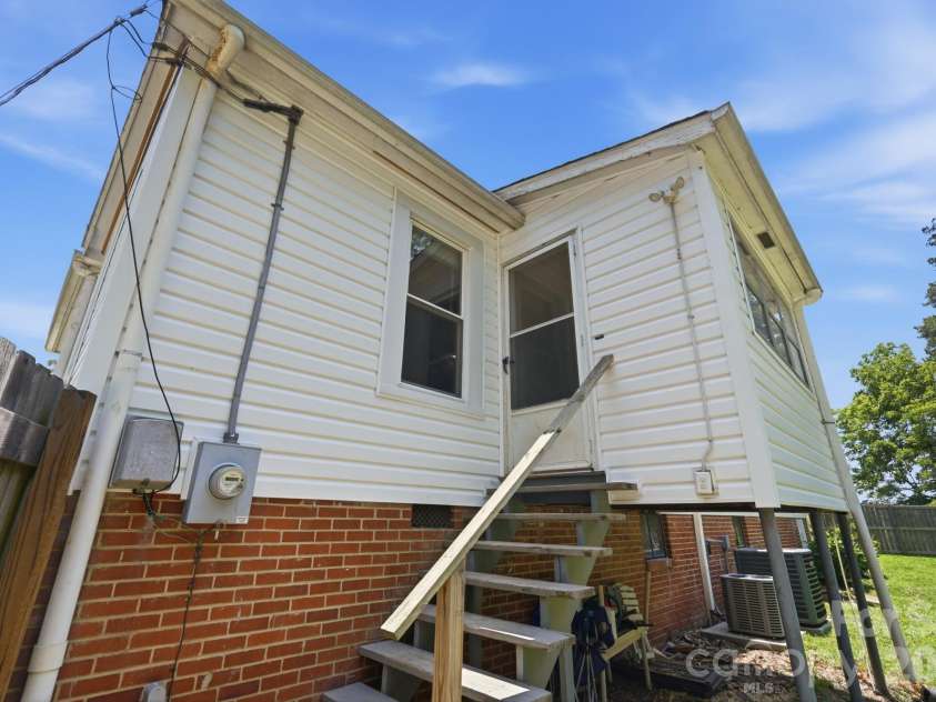 12050 Old Concord Road, Rockwell, NC 28138.  MLS# CAR4400654, YatesRealty ID 36634. 