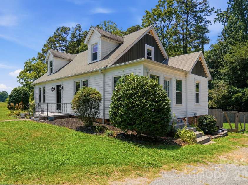 12050 Old Concord Road, Rockwell, NC 28138.  MLS# CAR4400654, YatesRealty ID 36634. 