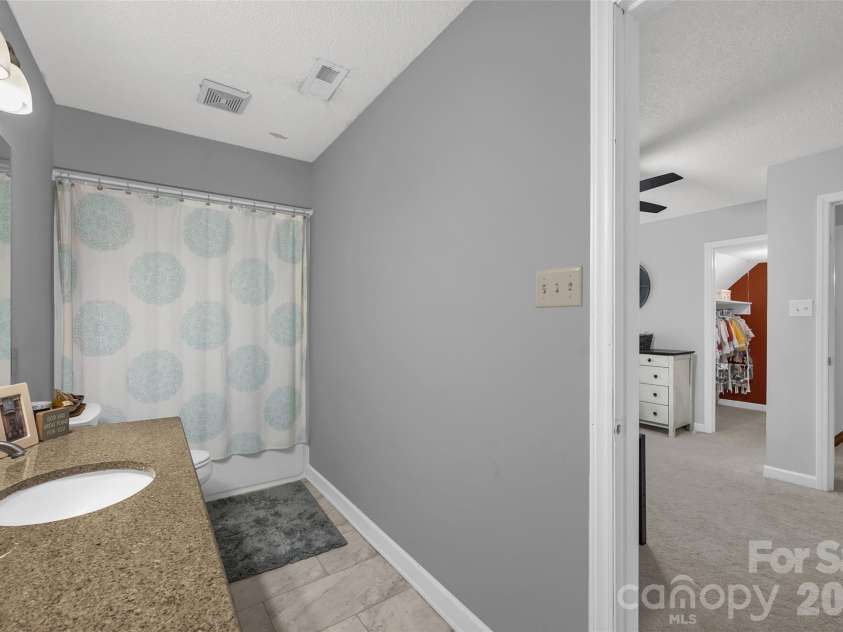 452 Faith Road, Mooresville, NC 28115.  MLS# CAR4398299, YatesRealty ID 36635. 