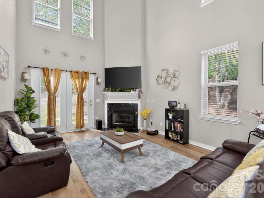 10810 Princeton Village Drive, Charlotte, NC 28277.  MLS# CAR4377601, YatesRealty ID 36636. 