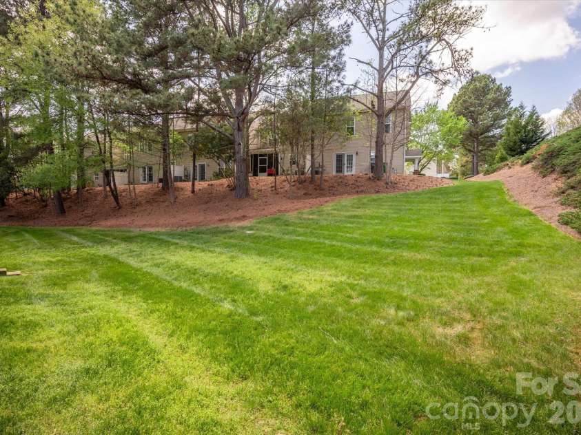 10810 Princeton Village Drive, Charlotte, NC 28277.  MLS# CAR4377601, YatesRealty ID 36636. 