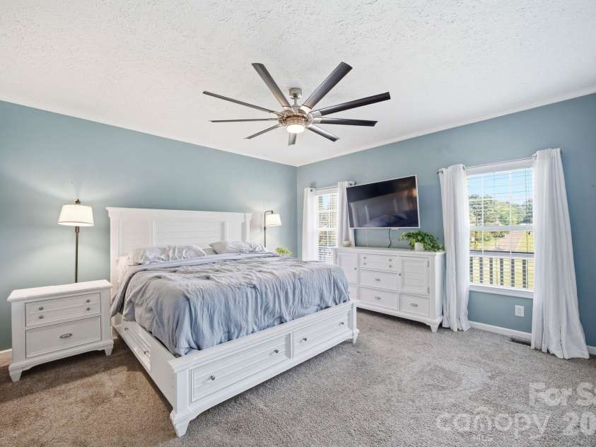 2460 Buffalo Hills Drive, Concord, NC 28025.  MLS# CAR4398419, YatesRealty ID 36637. 