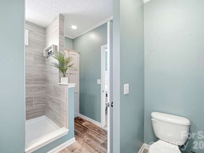 2460 Buffalo Hills Drive, Concord, NC 28025.  MLS# CAR4398419, YatesRealty ID 36637. 