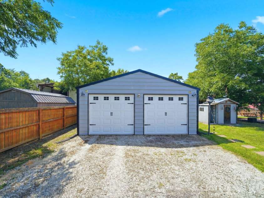 2460 Buffalo Hills Drive, Concord, NC 28025.  MLS# CAR4398419, YatesRealty ID 36637. 