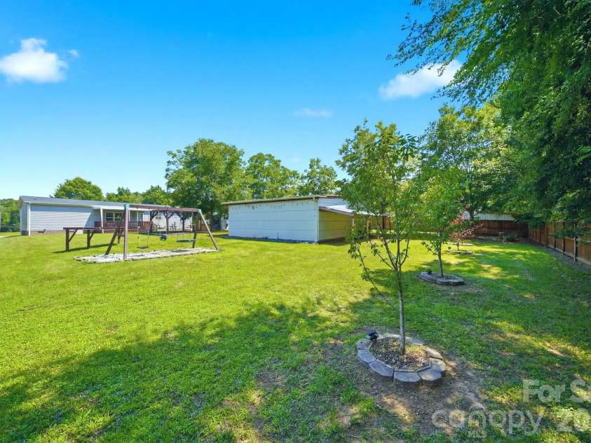 2460 Buffalo Hills Drive, Concord, NC 28025.  MLS# CAR4398419, YatesRealty ID 36637. 