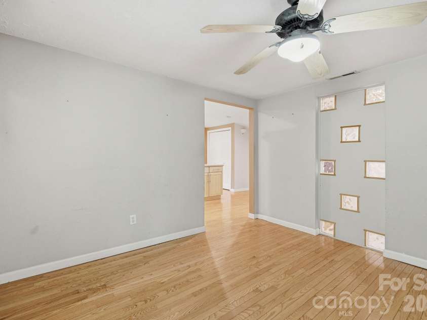3383 Thickety Road, Clyde, NC 28721.  MLS# CAR4385106, YatesRealty ID 36638. 