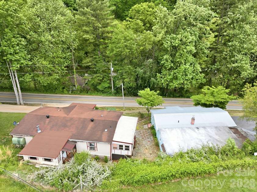 3383 Thickety Road, Clyde, NC 28721.  MLS# CAR4385106, YatesRealty ID 36638. 