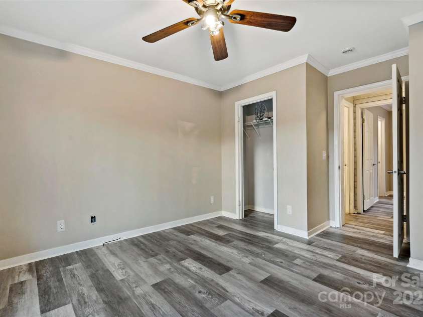 23 Clarks Crossing Way, Black Mountain, NC 28711.  MLS# CAR4263702, YatesRealty ID 3664. 